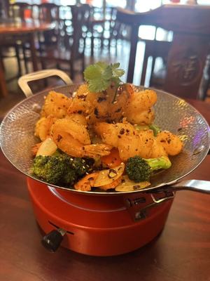 干锅虾球 Prawn Dry Pot