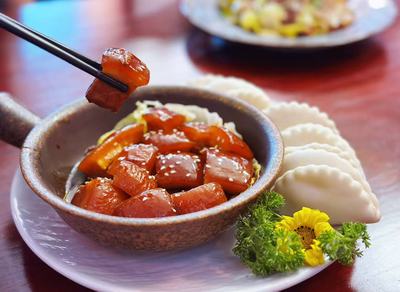 红烧肉 Slow Braised Pork Belly